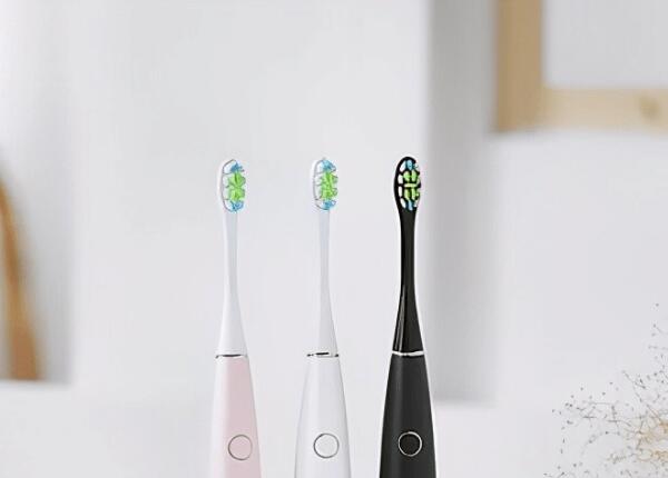 使用电动牙刷应该注意什么？科学使用电动牙刷，牢记这4要点