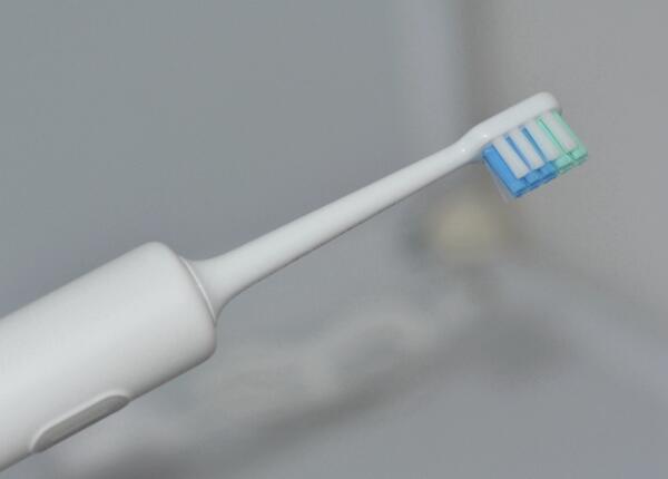 电动牙刷要用牙膏吗