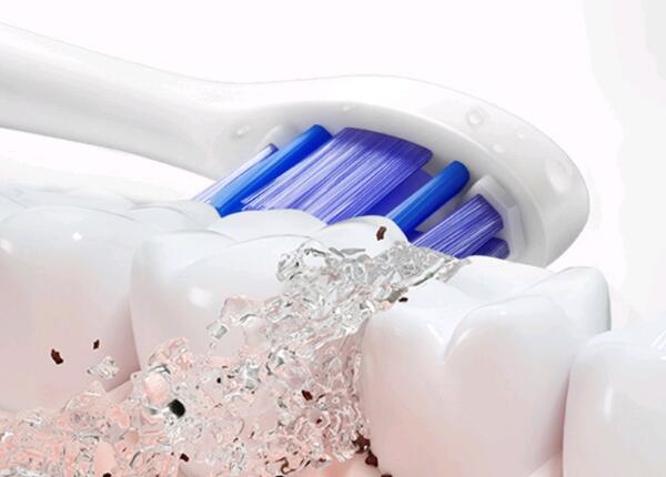 电动牙刷正确用法