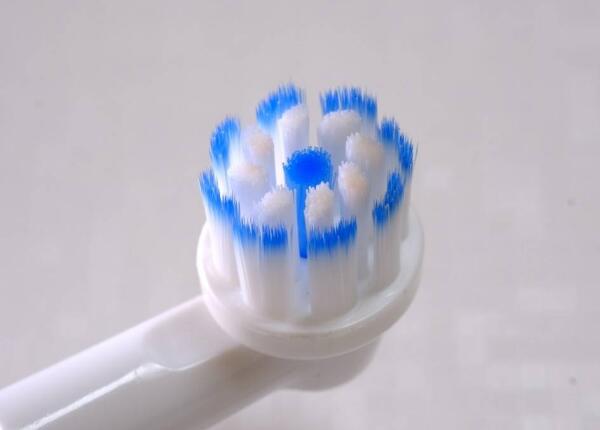 手动和电动牙刷哪个更适合你