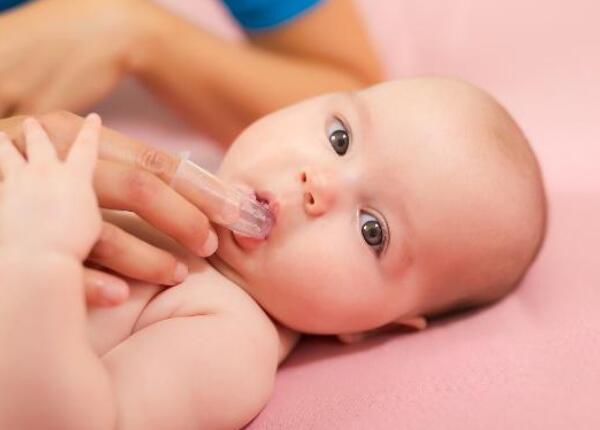 婴儿磨牙牙刷有用吗？婴儿磨牙牙刷的作用与使用指南